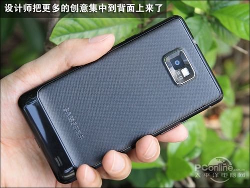 2012高人氣熱門手機預(yù)測 摩托RAZR必火